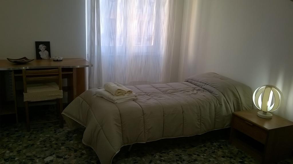 B&B Argentiera 12 Cagliari Szoba fotó